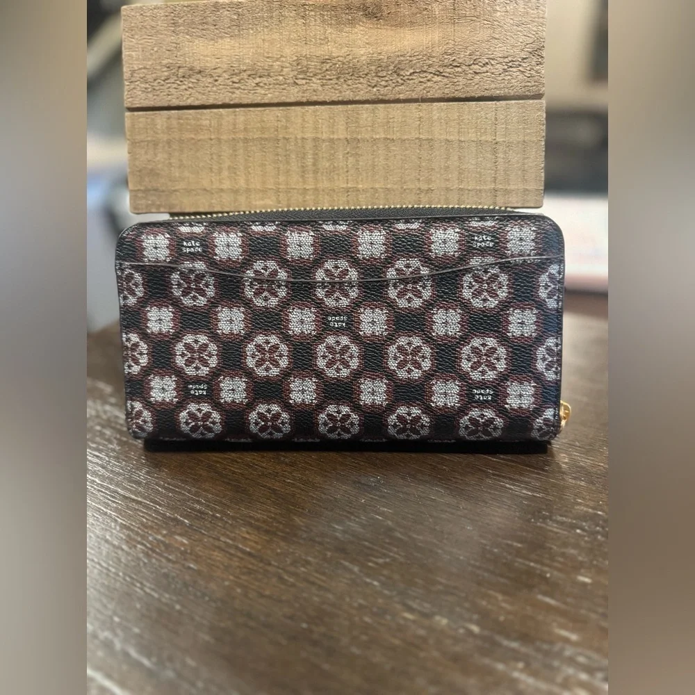Kate Spade Black and Gray Patterned Wallet - Picture 2 of 9